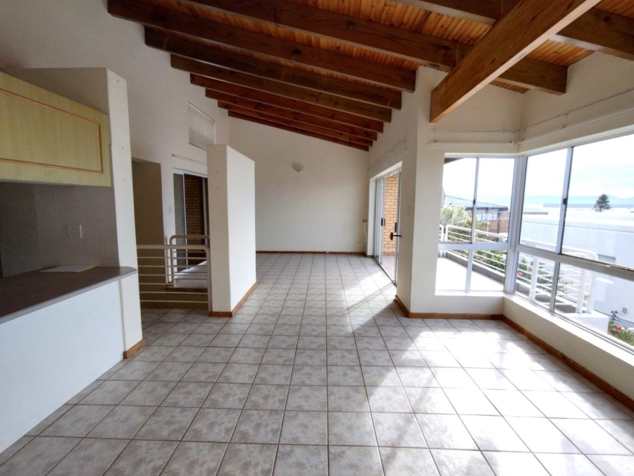 3 Bedroom Property for Sale in Wavecrest Eastern Cape